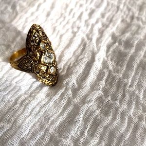 Vintage gold ring